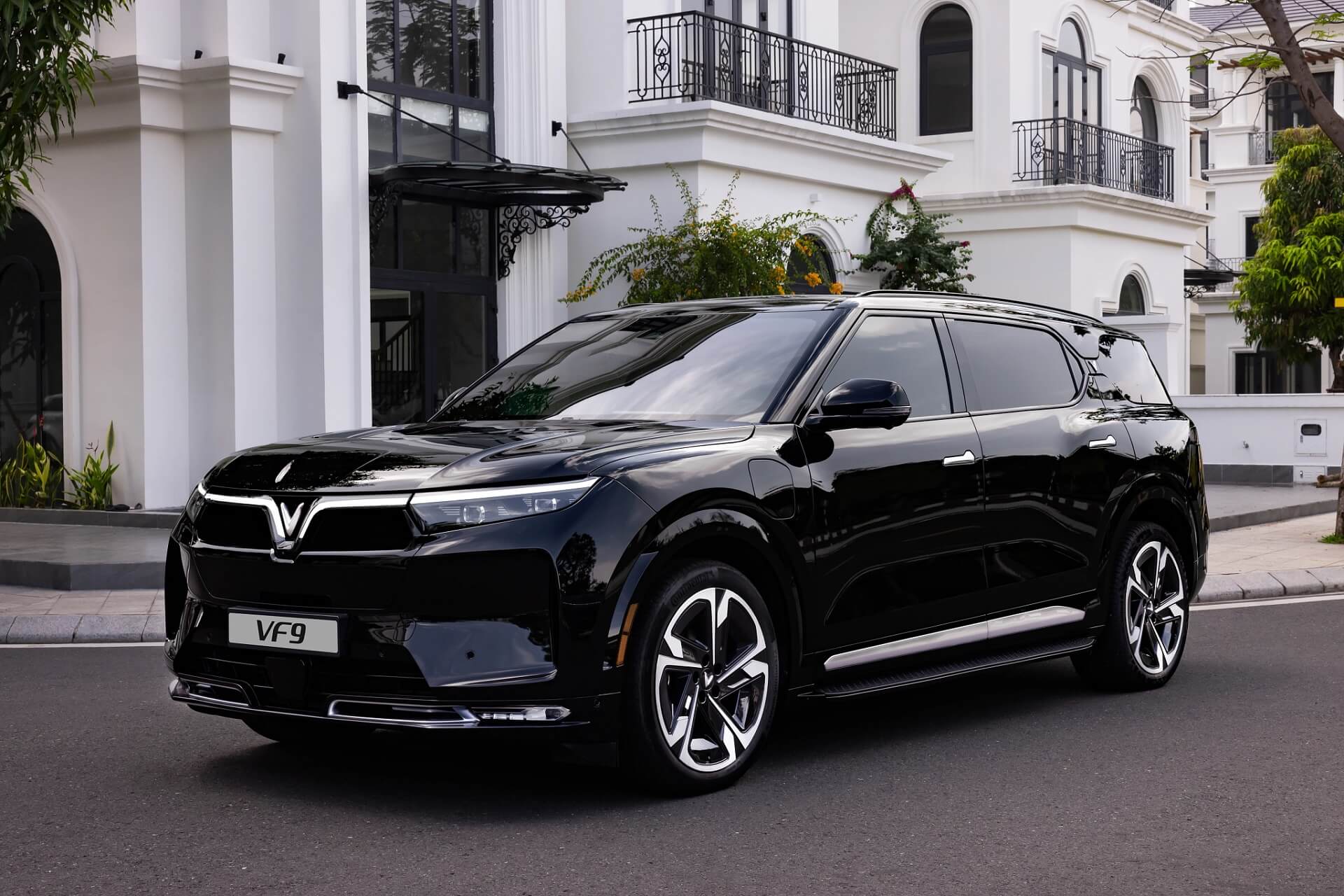 VinFast VF9 Plus